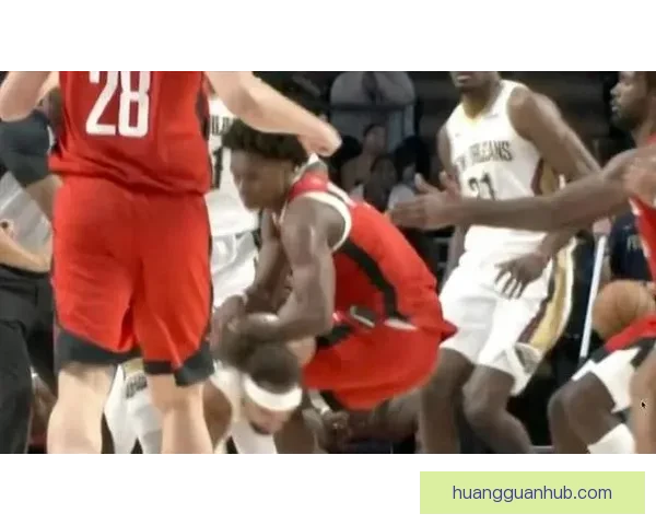 阿门:队友风车扣篮得9分 我也要秀出更炫酷的扣篮动作 阿门:队友风车扣篮得9分 我也要秀出更炫酷的扣篮动作